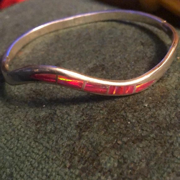 Mexican Sterling Silver Cuff Bracelet- 743 $50 or $45 w/offer - Picture 4 of 5